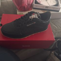 Black Classic Reebok