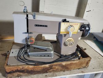 Nelco Vintage Sewing Machine & Accessories