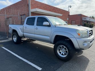 2006 Toyota Tacoma TRD sport 2wd V6 crew cab 6ft bed 81k miles second owner