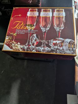 Paloma Gold Crystal Champagne Flutes