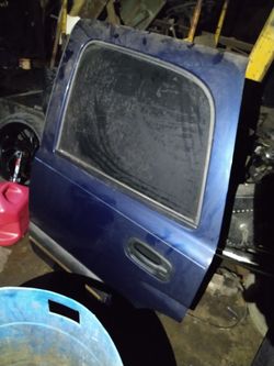 Chev Gmc Tahoe Yukon Rear Doors And Rear Lift Hatch