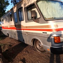 1993  Chevy P30 Pace arrow  Motorhome 