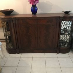ANTIQUE BUFFET 