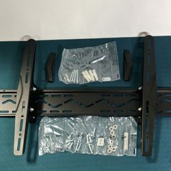 Universal 32” - 70” TV Wall Bracket Mount