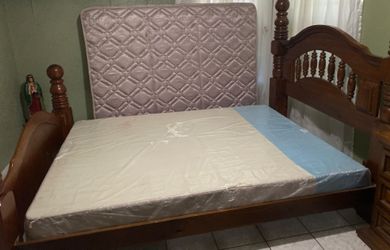 Queen bedroom set