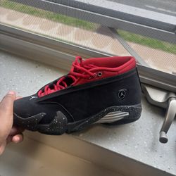 Jordan 14 Women’s 7.5 