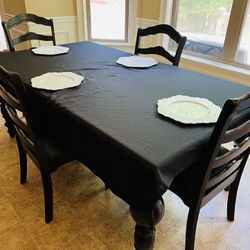 Dining Room Table And  Chairs 