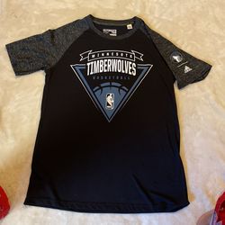 Minnesota Timberwolves NBA Adidas brand men’s size medium T-shirt in like new condition never worn