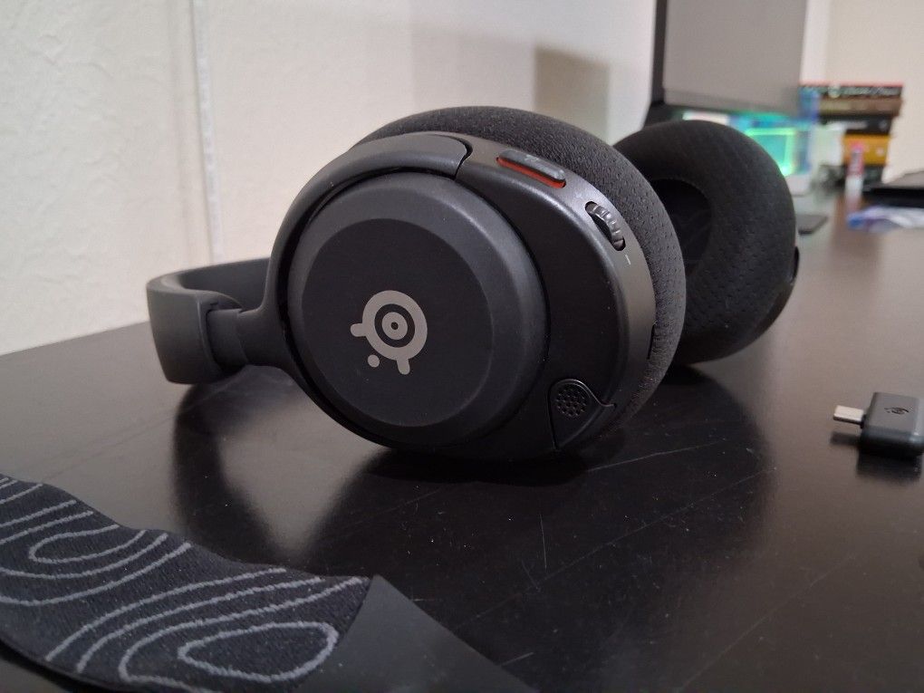 SteelSeries Arctis Nova 5 Wireless Gaming Headset