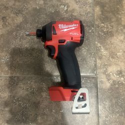 Milwaukee M18 Fuel 1/4" Hex Impact Driver