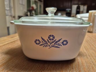 Vintage corningware 1.75 quart dish