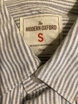 $8- Young Boys Gap Modern Oxford Striped Shirt Size Small