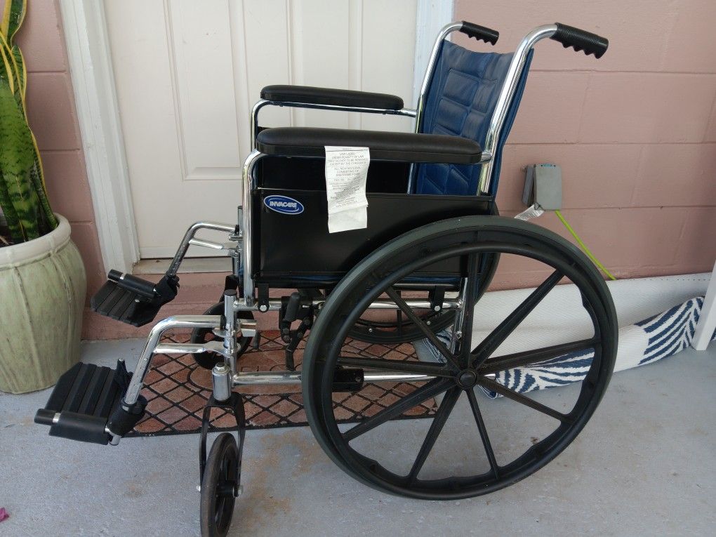 INVACARE LARGE SIZE WHEELCHAIR