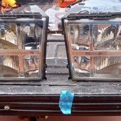 2 GMC Sierra Truck Headlights
