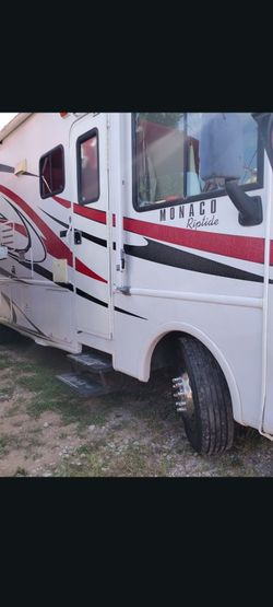 Monaco riptide 31