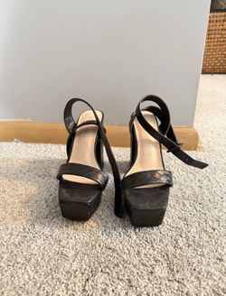 Women's leather platform sandals. Size 6.5. Like new