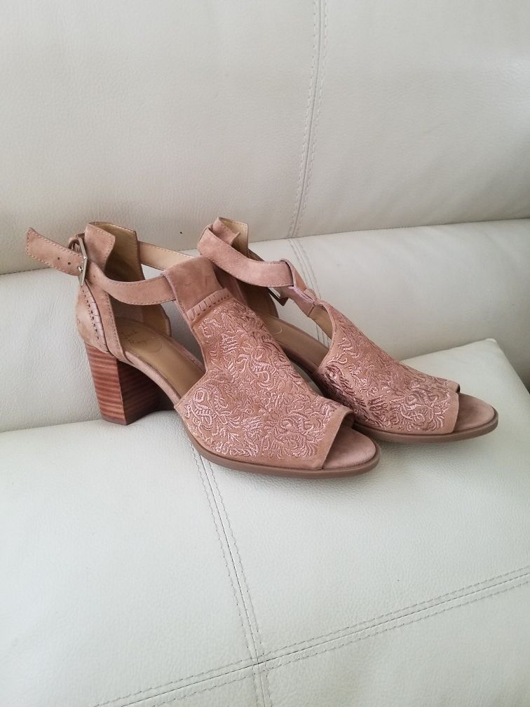 Jack Rogers shoes size 8