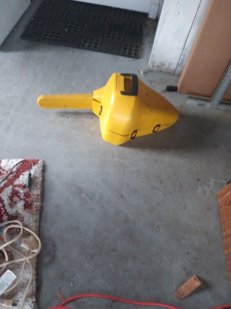 Mac 32:16 Chainsaw