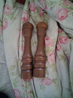 Wooden Salt and Pepper Mill Set