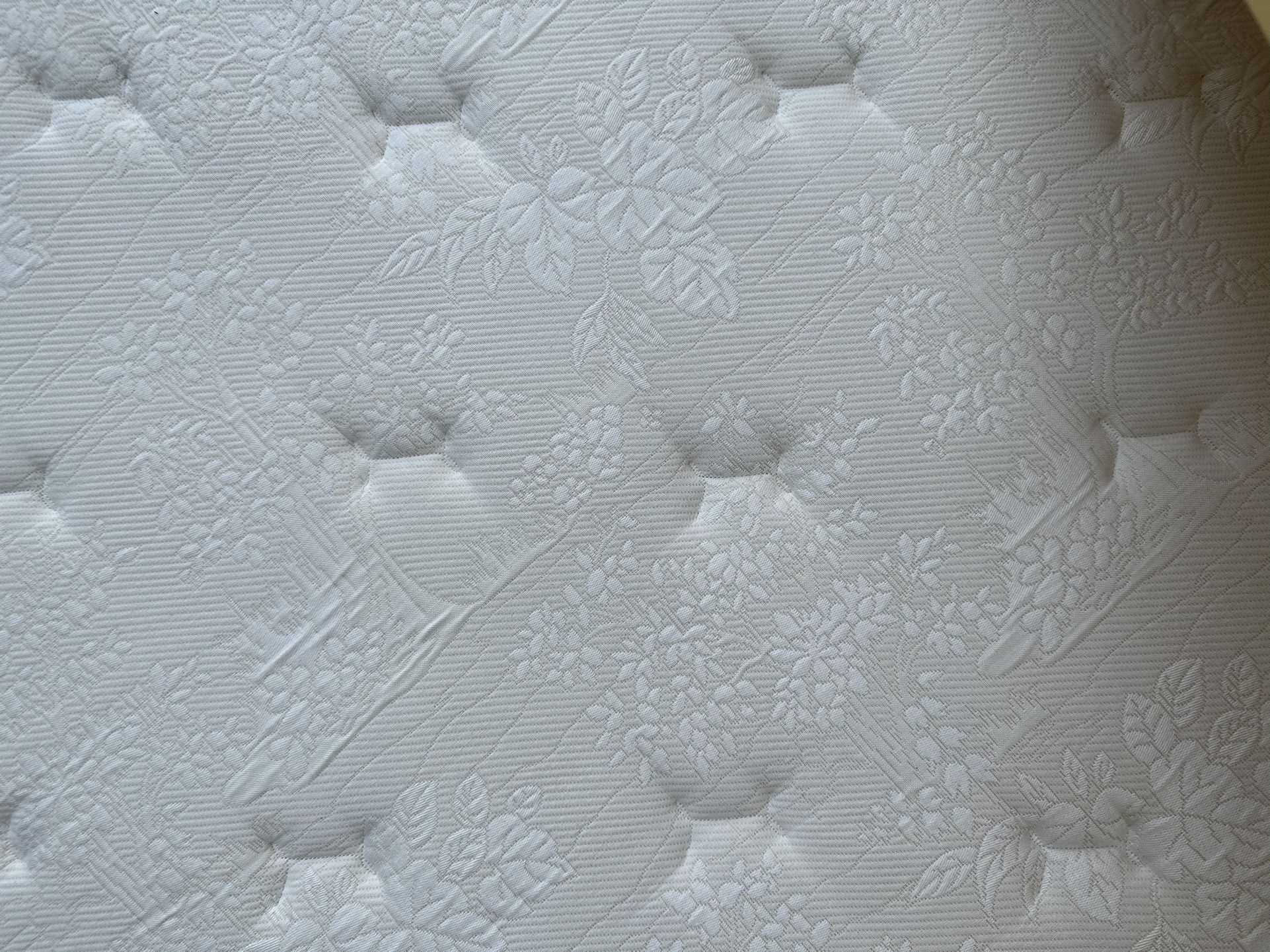 King Mattress 12-inch & Box Springs & Topper