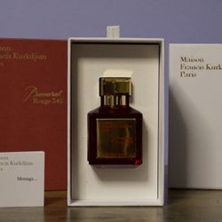 Madison Francis Kurkdjian Pairs Baccarat Rouge 540 