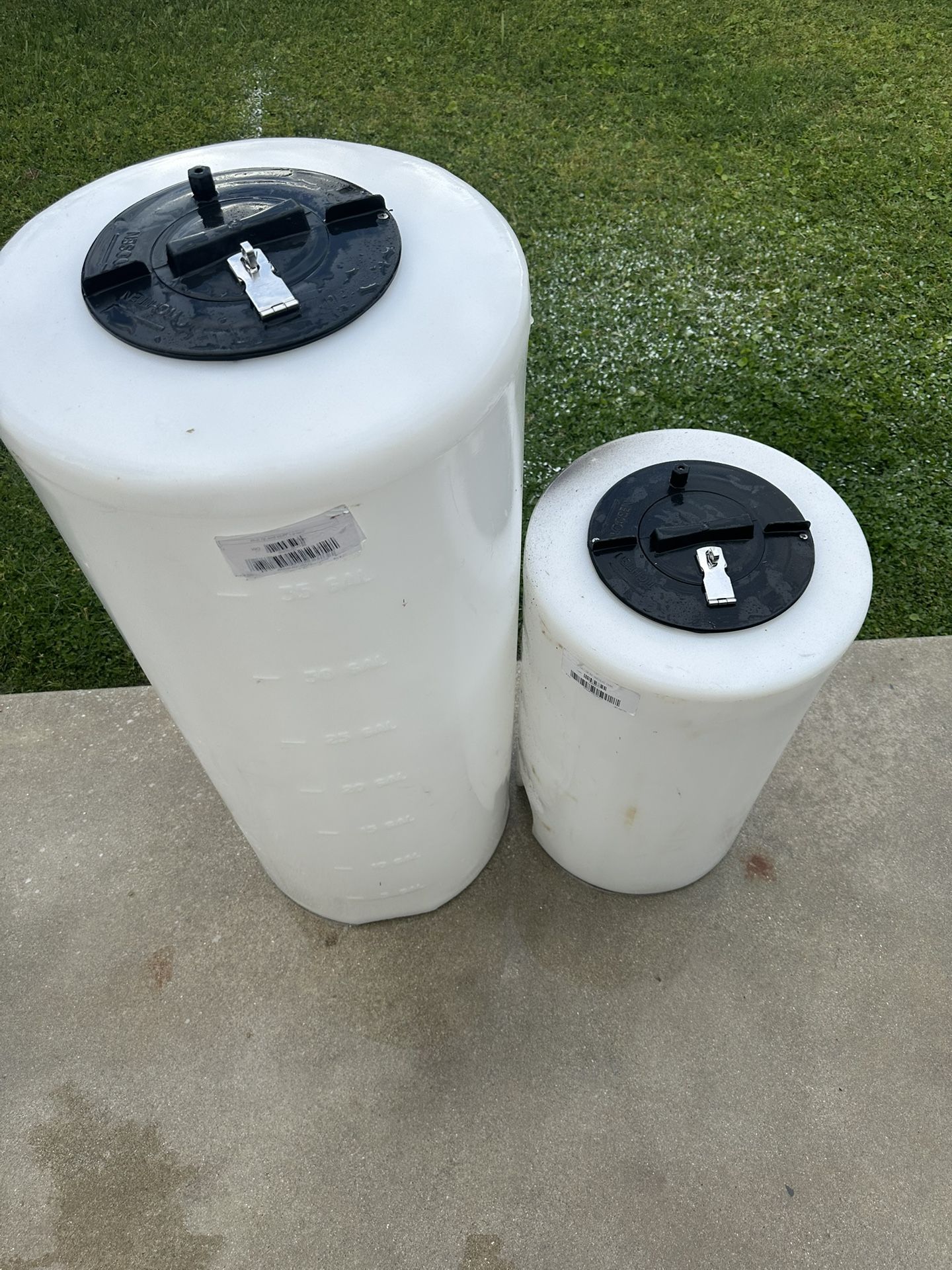 Water Or Chemical Industrial Containers For Commercial Swimming Pool, Chlorine And Acid Or Other Use