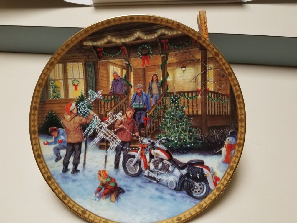 Harley Davidson collector plate deck the Harley