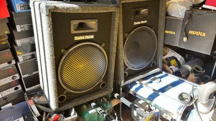 Radio shack speakers