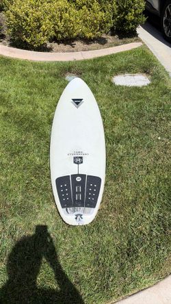 5’6 tomo hydroshort surfboard short board