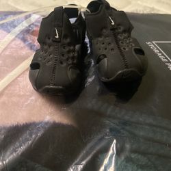 Shoe 