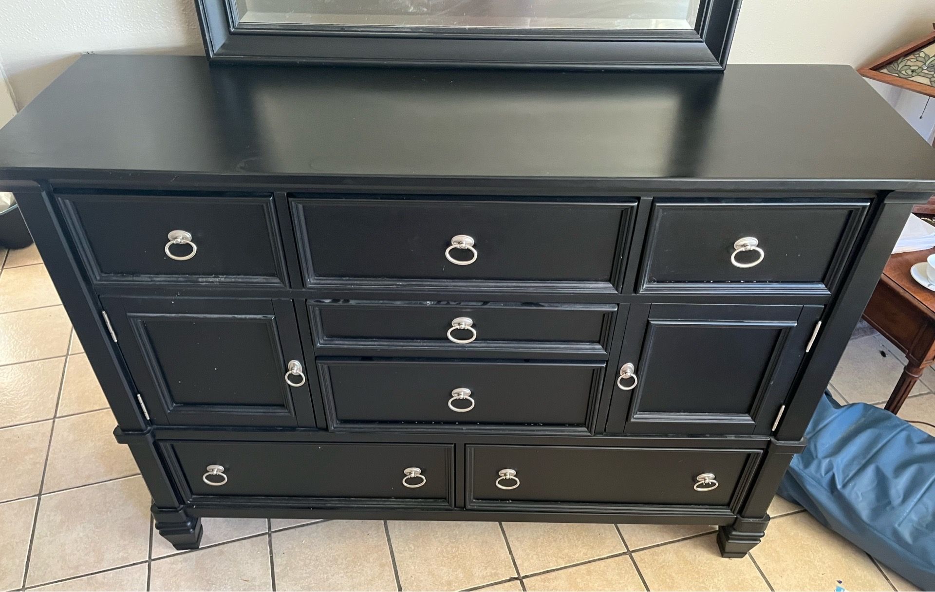 Dresser