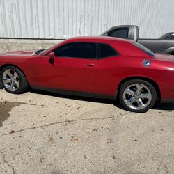 2013 Dodge Challenger Sxt