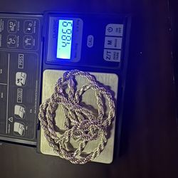 Silver rope chain