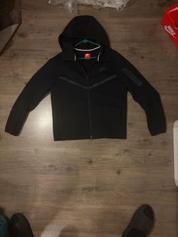 Nike tech black
