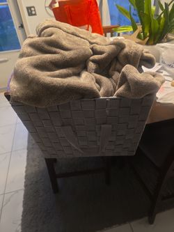 Box With Blanket Sale