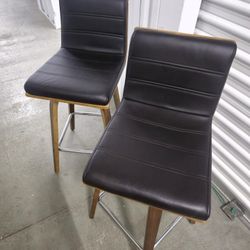 4 barstool/Chairs