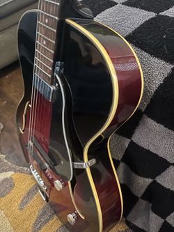 Washburn Hollow Body Electric Guitar