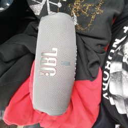 JBL Charge 5 Waterproof Bluetooth Speaker 