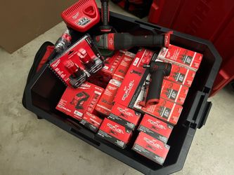 Milwaukee Power Tools