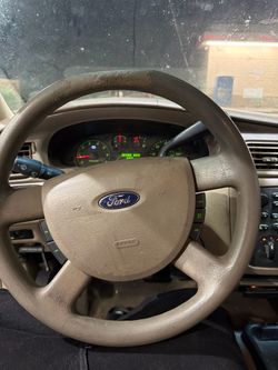 2005 ford Taurus’s