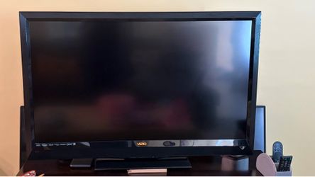 42’ Vizio TV