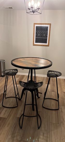 Industrial Wood Top Table With Chairs