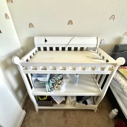 Delta Diaper Changing Station
