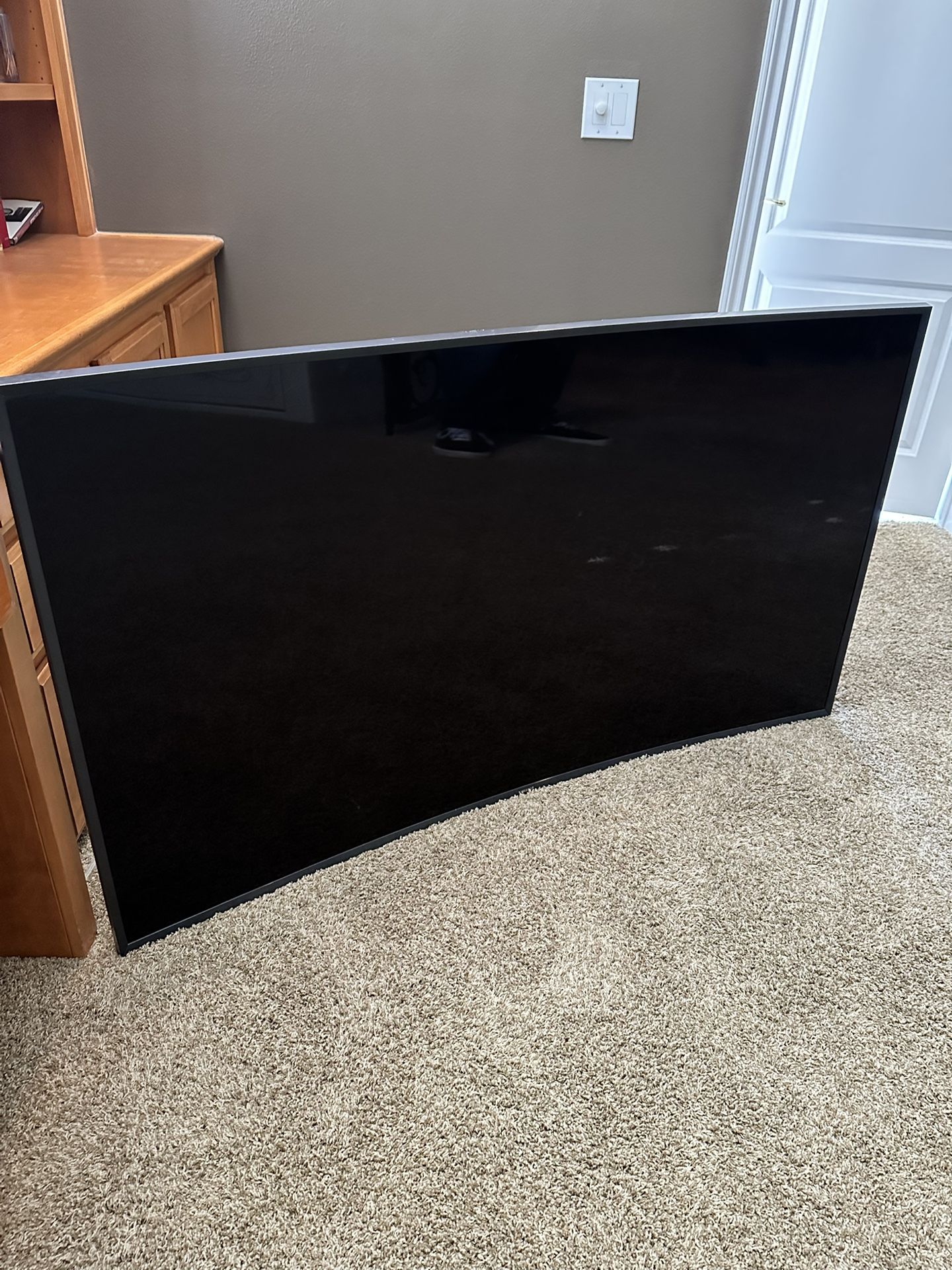 Samsung 65’’ Curved TV