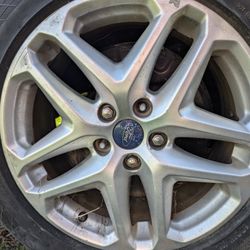 Set Of Rims Off A 2013 Ford Fusion (Tires are bad)