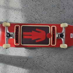 8.25" Girl Skateboards Complete