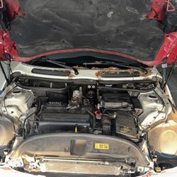 2005 MINI Cooper R50 – Project / As-Is Year: 2005 Mileage: 115,000 miles Transmission: Automatic Condition: Body fair (normal wear for age) 