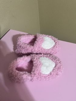 5 Pairs Of Girls Shoes 