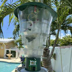Large “WILD BILLS”  “SQUIRREL-FREE” ELECTRONIC BIRD FEEDER