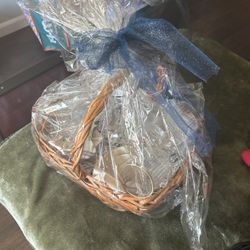 Wine Gift Basket 